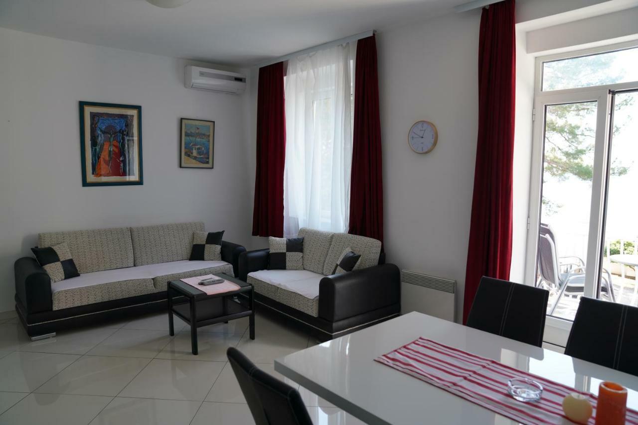 Sesar Apartments Krk - No. 2 Vinko Krk Town Εξωτερικό φωτογραφία