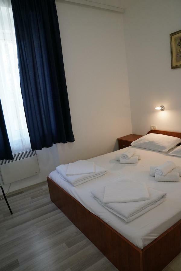Sesar Apartments Krk - No. 2 Vinko Krk Town Εξωτερικό φωτογραφία