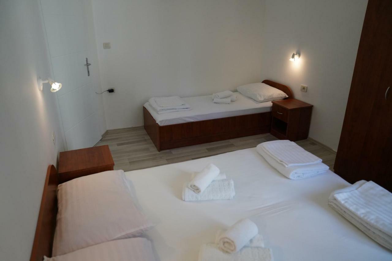 Sesar Apartments Krk - No. 2 Vinko Krk Town Εξωτερικό φωτογραφία